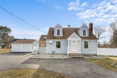 446 Forest Ave 1
