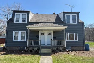 122 Oregon St #122 1