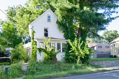 193 Sheridan St 1