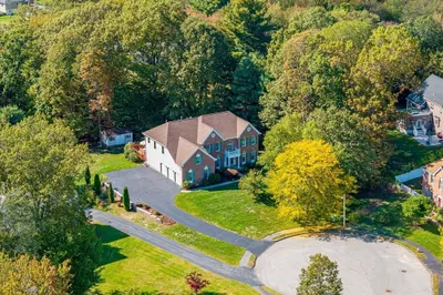 7 Thoreau Cir 1