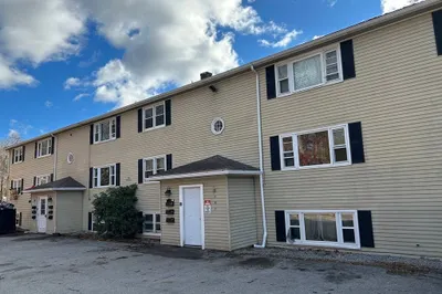 31 Joyce St #6