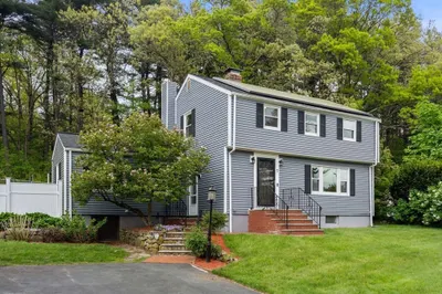 7 Corcoran Rd 1