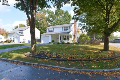 81 Thorndyke St 1