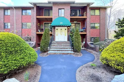 19 Fuller Rd #1