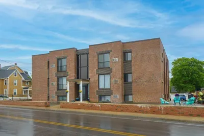 222 Winthrop Shore Dr #3 1