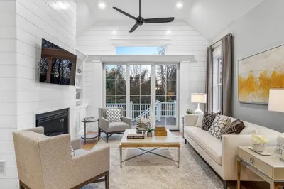 6 Pioneer Rd #6