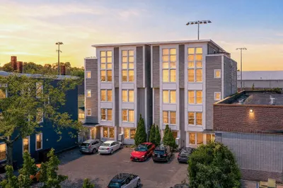 21 Park St #2 1