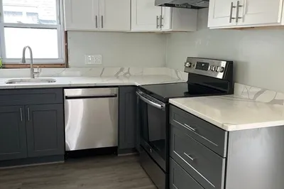 178 Springvale Ave #2
