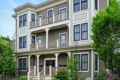20 Kent Ct #4