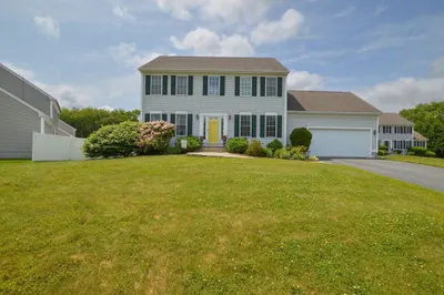 1 Courtlyn Way 1