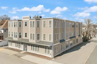 145 Lewis St 1