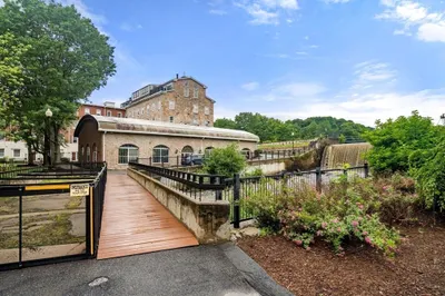 20 N Stone Mill Dr #1026 1