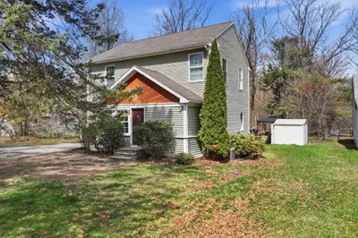 19 Marion Ave