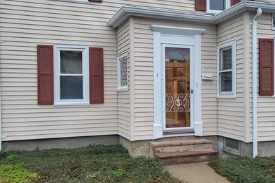 7 Pearl St #1