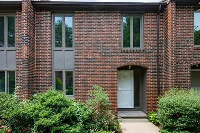 3 Chadwick Ct #3 1