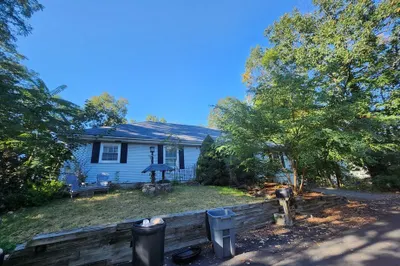 10 Dewey Street 1