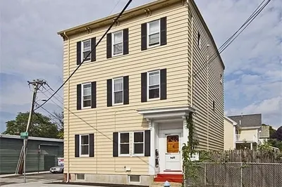 109 Cushing St #2