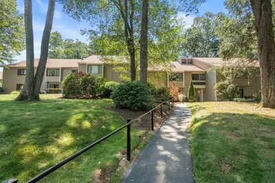 1 Thayer Pond Dr #5