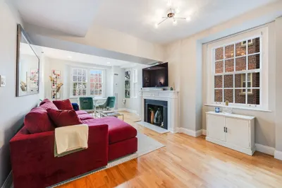15 River St #704
