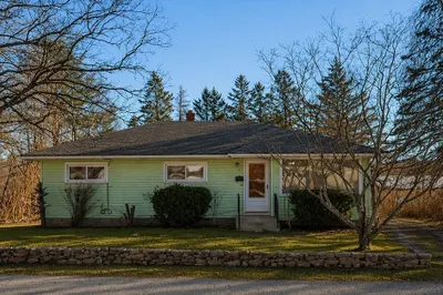 7 Alpine Drive