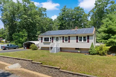 215 Donohue Rd