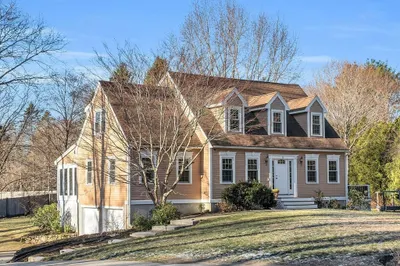 16 Hallisey Dr 1