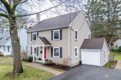 19 Eisenhower Ave