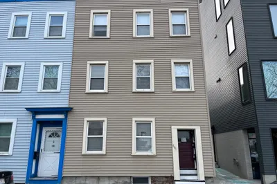 541 E 1st St #2