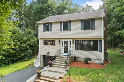 124 Gregory St 1