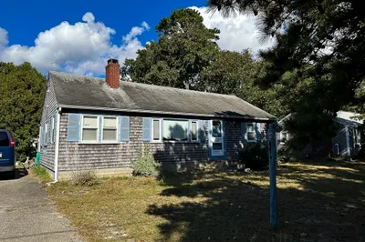 1 Labrador Rd 1