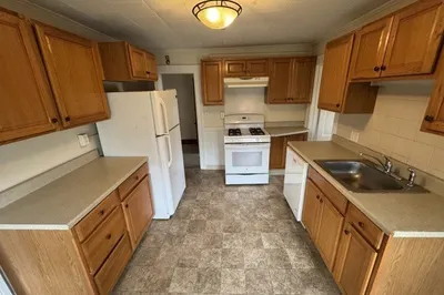 3 Glenwood Ave #3 1