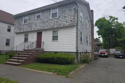 11 Guild St #2R 1