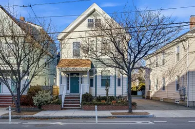 51 Belmont St 1