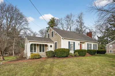 121 South Dr