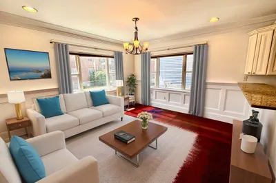 206 West 9th St #1