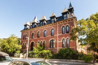 28 Seaverns Ave #8