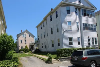 21 Ames St 1