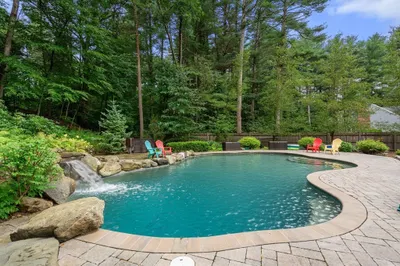 15 Lands End Lane 1
