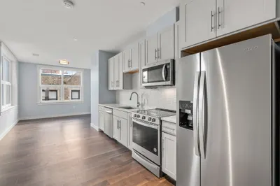 136 Babcock St #204 1