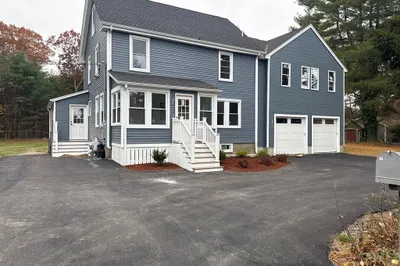 64 Thomas St