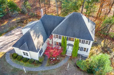 1 Sandy Knoll Drive