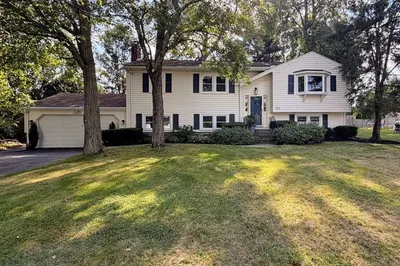 103 Kotlik St 1