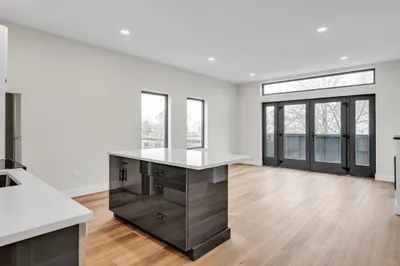 63 Belgrade Ave #402 1