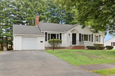 46 Bruce Rd 1