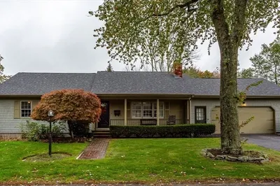 84 Thomas Dr