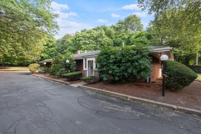 18 Chestnut Pl #18 1