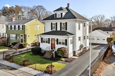 86 Standish St 1
