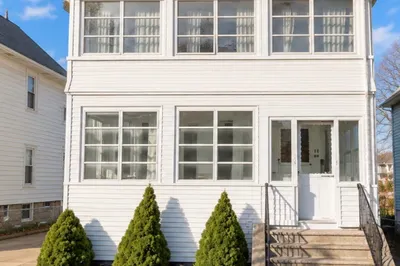 107 Lake St #2 1
