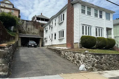 142 Langdon Ave #1