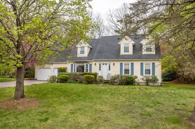 10 Donato Drive
